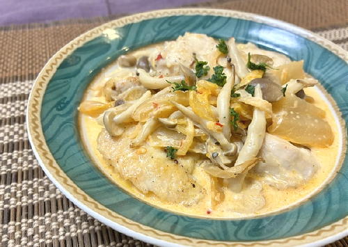 今日のキムチ料理レシピ：鶏肉とキムチのチーズ煮　