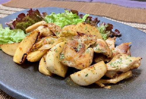今日のキムチ料理レシピ：鶏肉とカブのキムチバター醤油炒め
