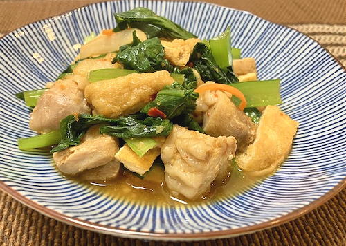 今日のキムチ料理レシピ：鶏もも肉と小松菜のキムチ煮