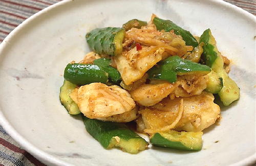 今日のキムチ料理レシピ：鶏肉と胡瓜のキムチ炒め