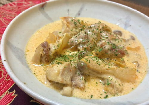 今日のキムチ料理レシピ：鶏肉とキムチの味噌クリーム煮