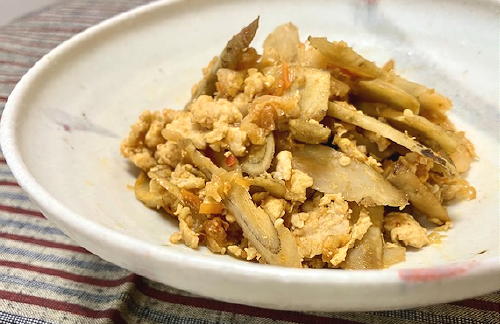 今日のキムチ料理レシピ：ごぼうのキムチひき肉煮