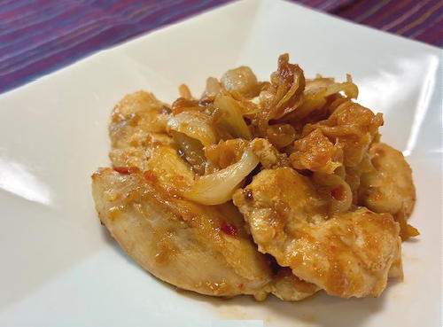 今日のキムチ料理レシピ：鶏肉の梅キムチ炒め