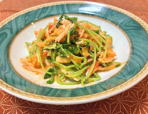 今日のキムチレシピ：豆苗とカニカマのキムチマヨ和え